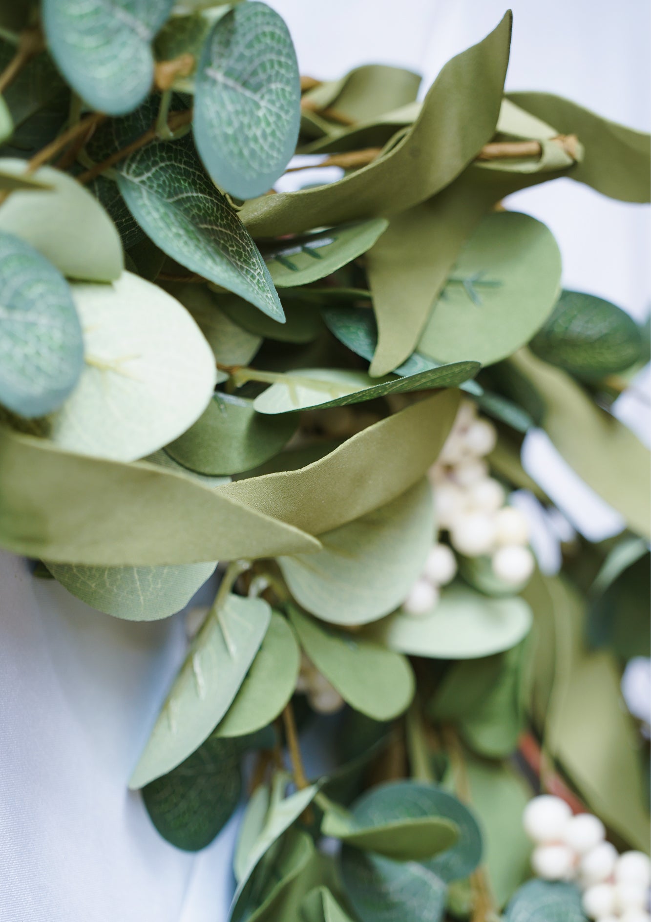 Premium Artificial Eucalyptus Wreath with Small White Berries – Elegant All-Season Home Decor