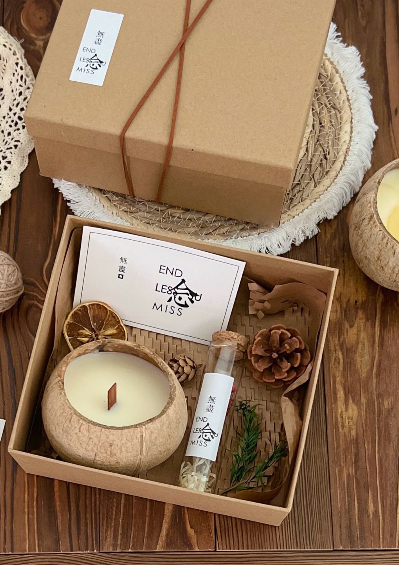 Luck Coconut Aromatherapy Candle Gift Box -  Best Scented Candles for home, Luxury Bedroom Fragrance, Niche Gift for Birthdays & Special Occasions AromaMe